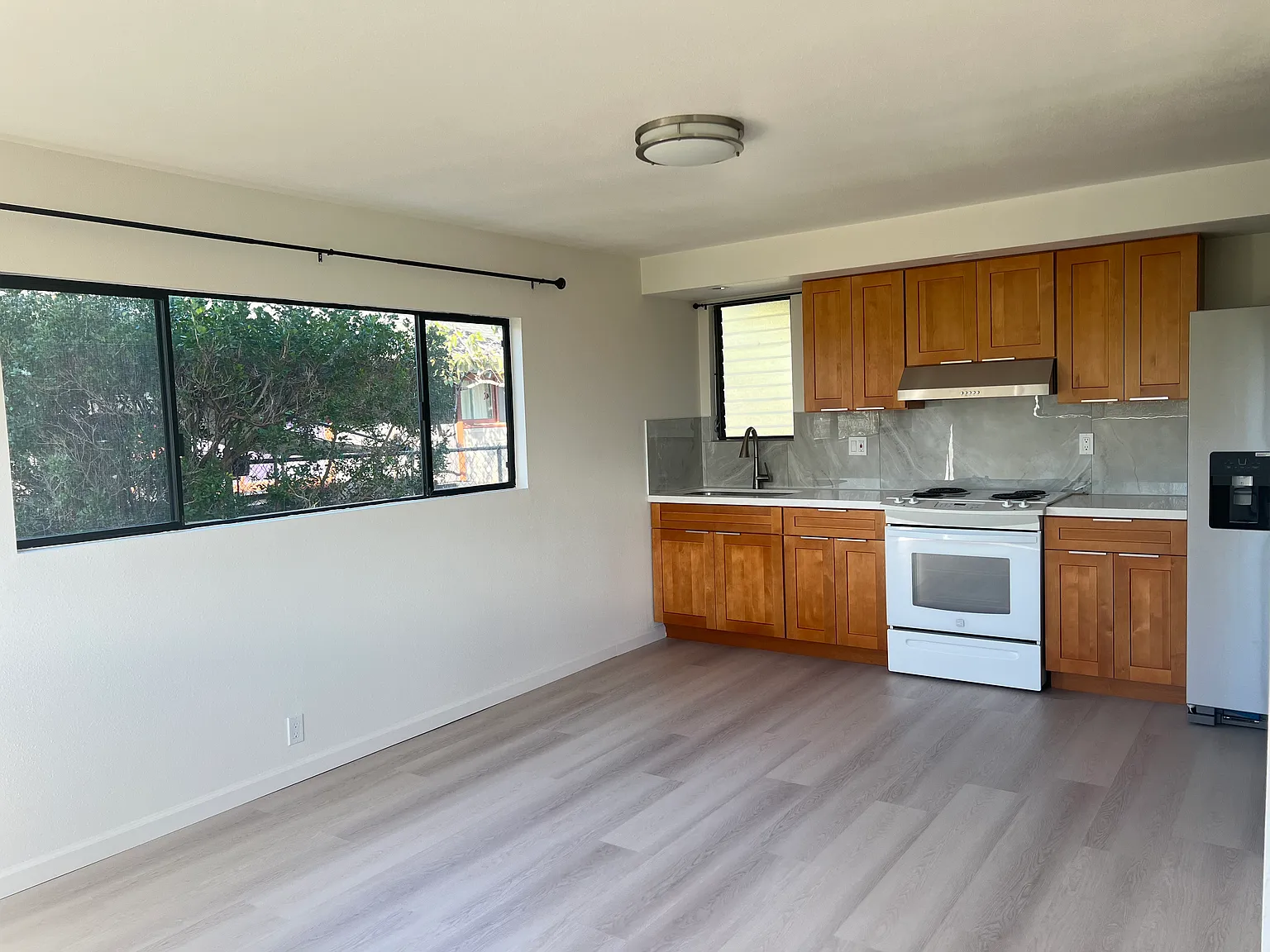 Studio, $1,700 — Photo 1