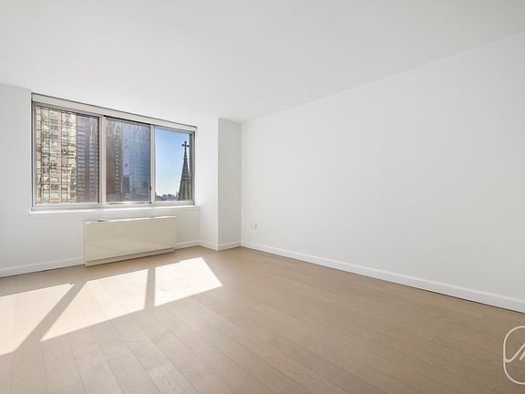 3rd image of 561 10th Ave APT 30F