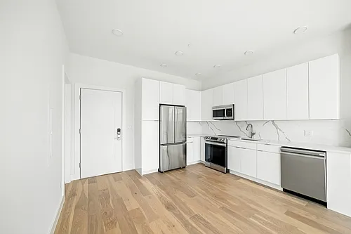 40 Hichborn St #202 Photo 1