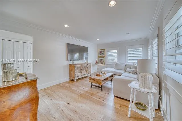 7621 SW 65th Pl — Photo 9
