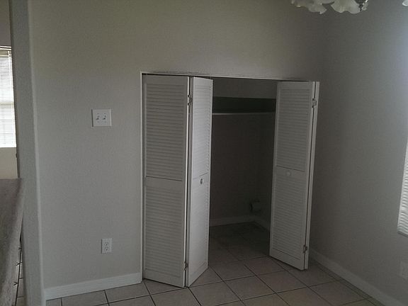 2nd image of 1415 N Campbell St APT C