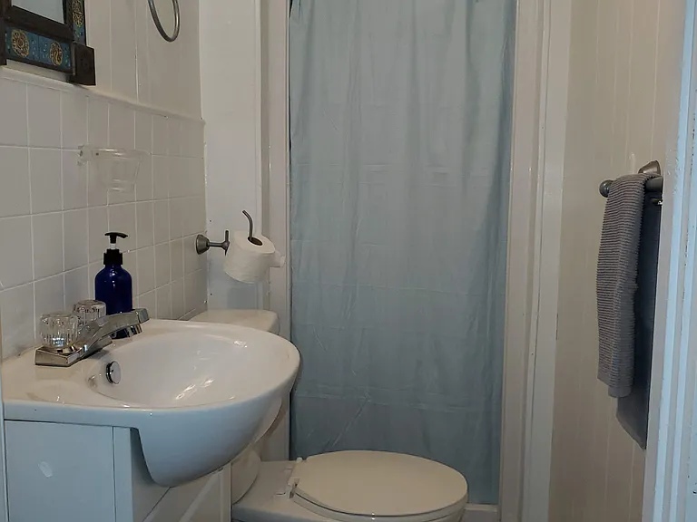 477 Dover Pl — Photo 7