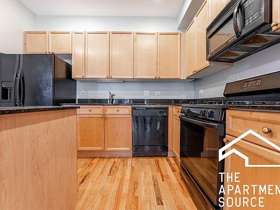 3rd image of 1927 N Sedgwick St APT 2