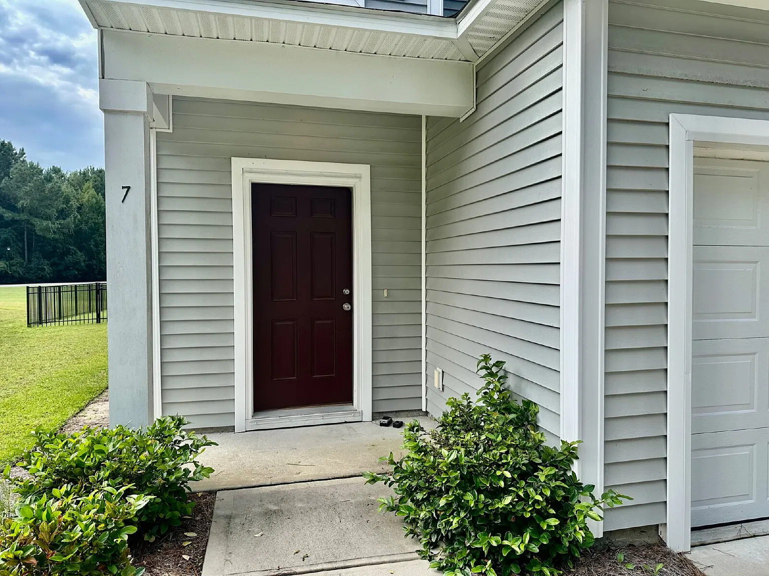 4 bed, 3.5 bath, 2126 sqft, $2,695 — Photo 3