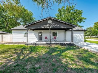 319 N Washington Ave, Sedgwick, KS 67135