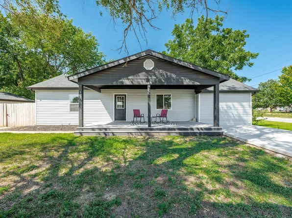 319 N Washington Ave, Sedgwick, KS 67135