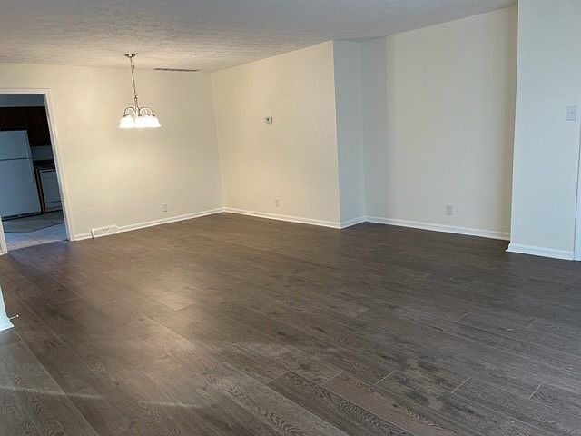 Dining and Nook for TV