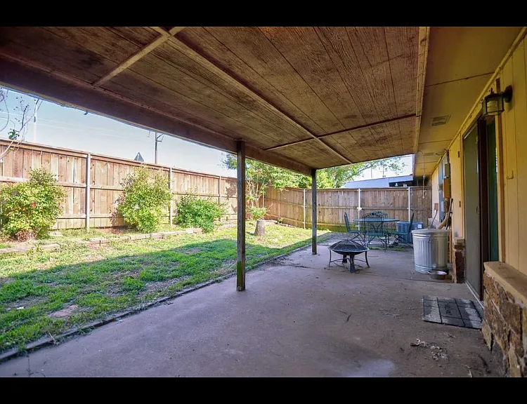 4625 N Evergreen St — Photo 4