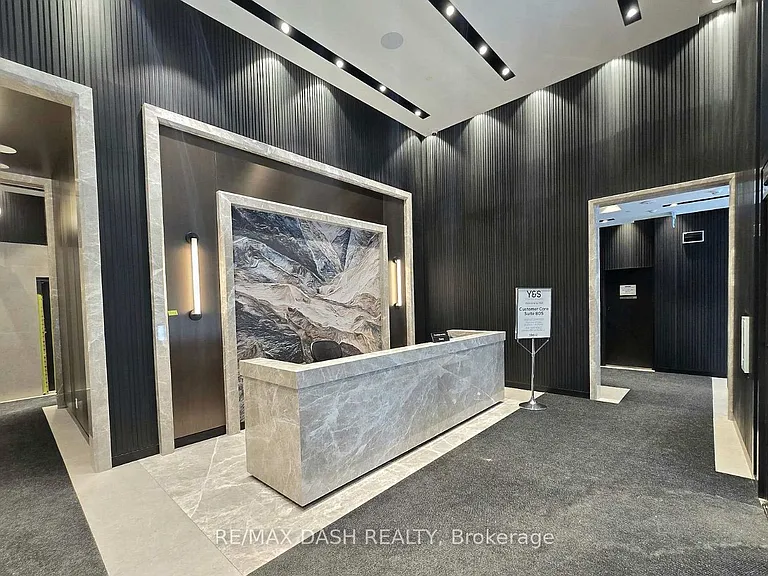 20 Soudan Ave #1208 — Photo 4