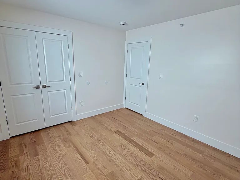 418 Avon Ave #3 — Photo 19