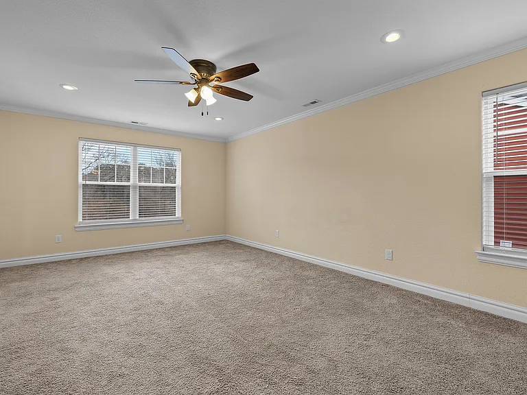 710 Beach Rd — Photo 19