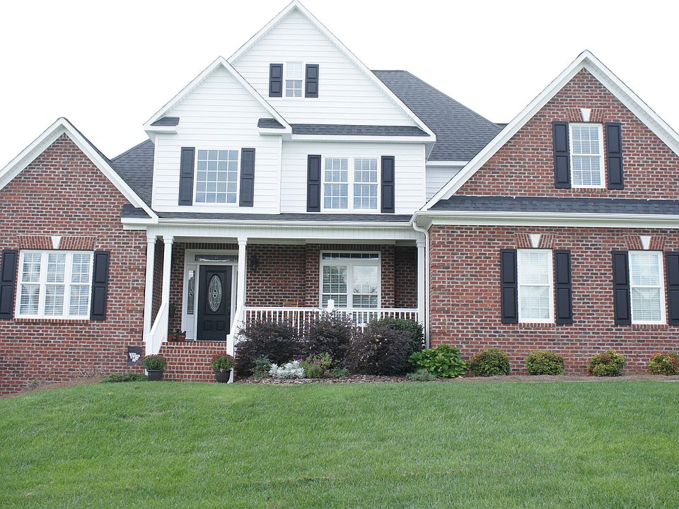 2nd image of 376 Cornwallis Dr