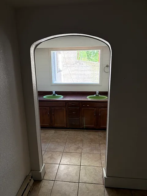 4 bed, 2596 sqft, $2,395 — Photo 4