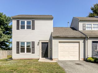 3040 Solar Dr, Dover, PA 17315