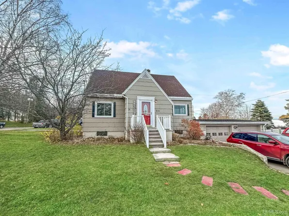 331 E Varnum St, Munising, MI 49862