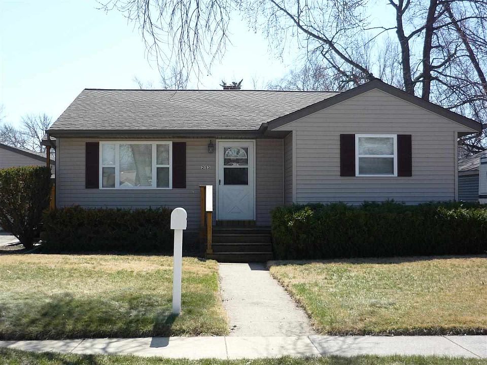 1st image of 213 W Renrose Ave