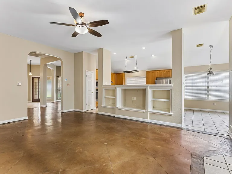 7206 W Magic Mountain Ln — Photo 9