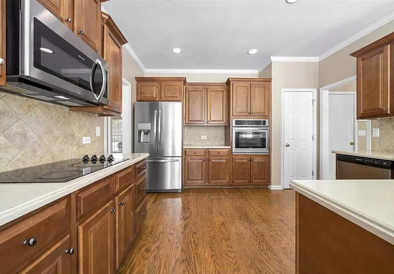130 Candler Ct — Photo 16