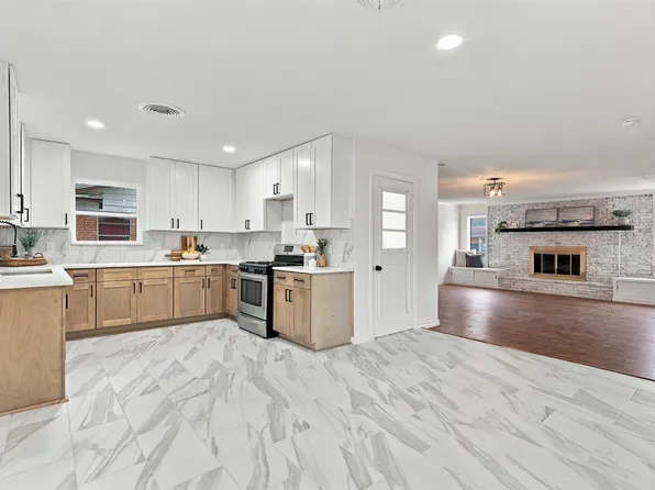 1112 Noble Ave, Carrollton, TX 75006