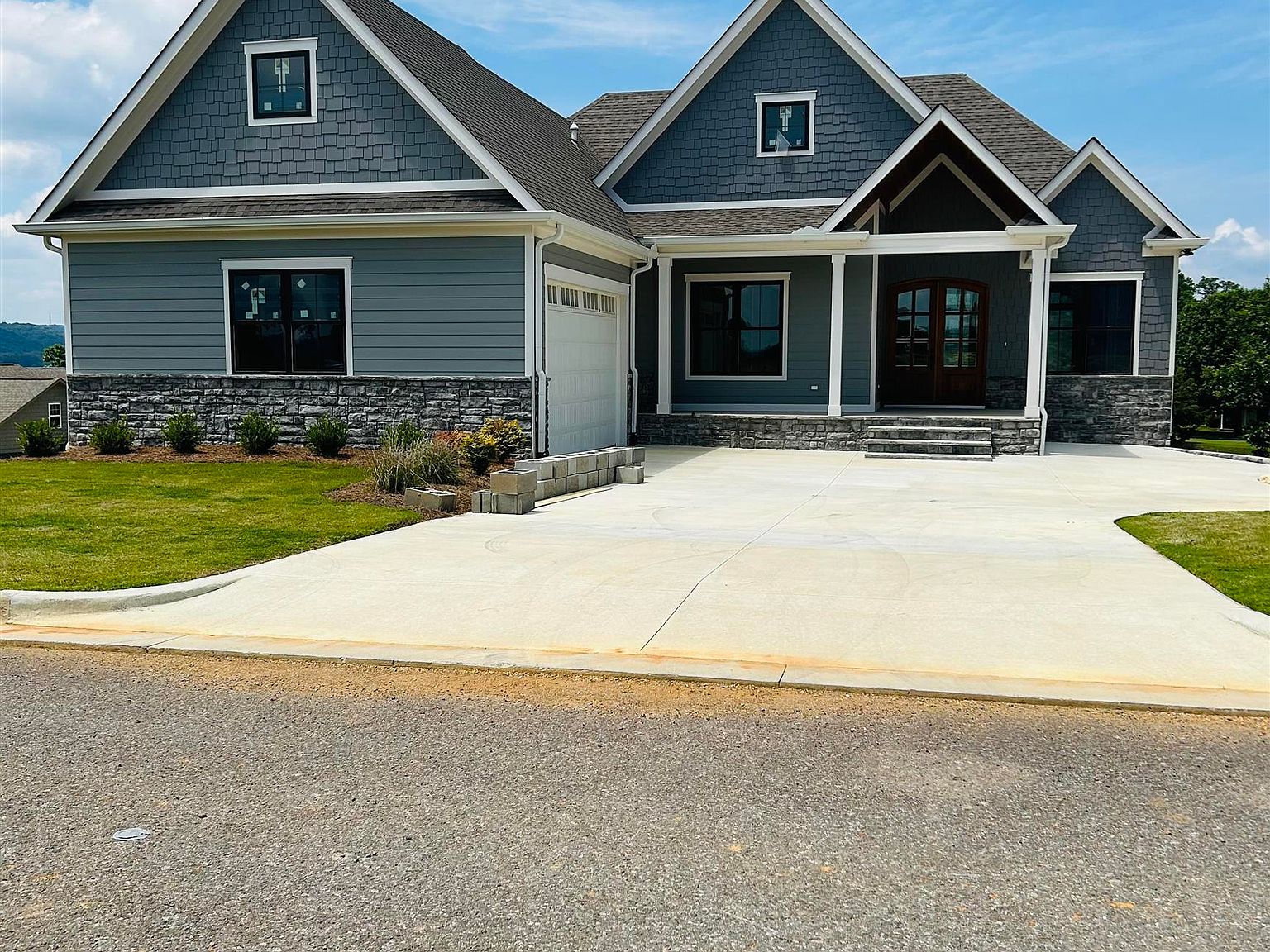 90 Gunters Landing Ridge Cir, Guntersville, AL 35976 MLS 1823319