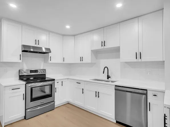 32705 Fraser Cres #8, Mission, BC V2V 1C9
