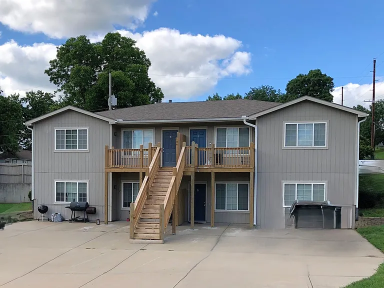 104 Logan St., Leavenworth