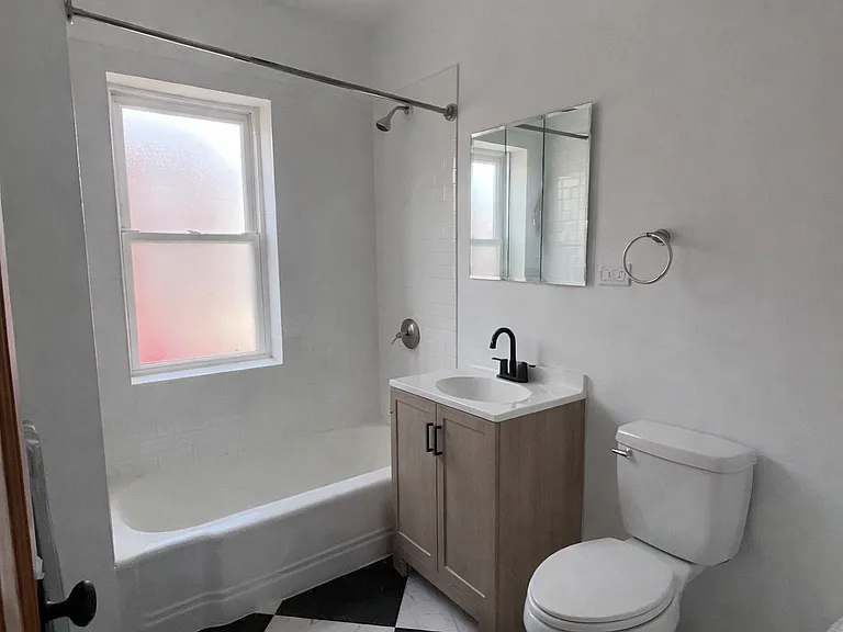 5456 W Schubert Ave #2R — Photo 7