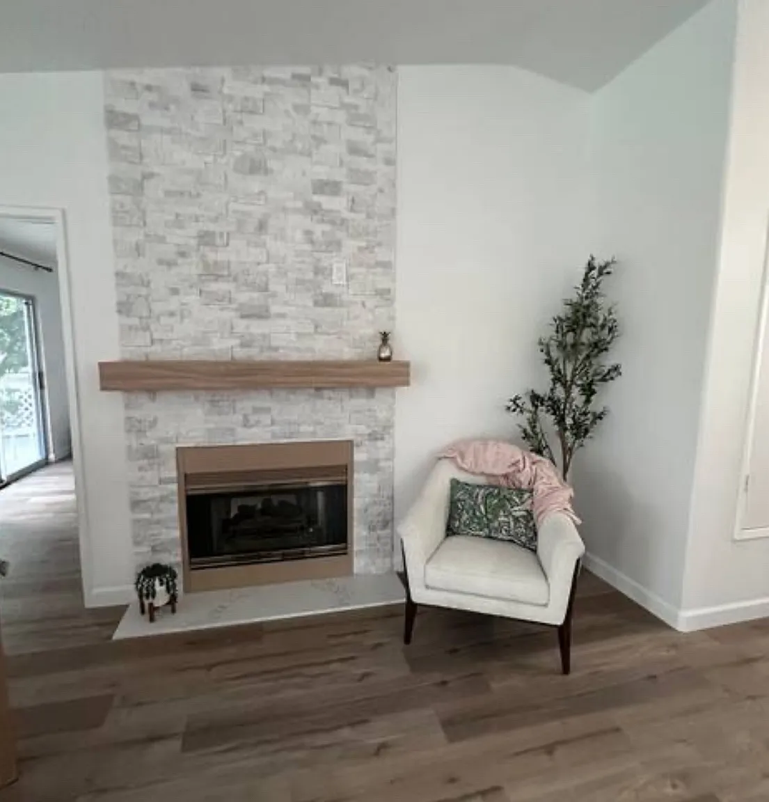 77507 Michigan Dr — Photo 2