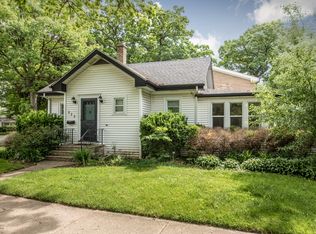 111 S Rose Ave, Park Ridge, IL 60068