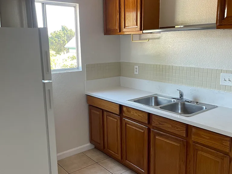 Kitchen, New QUARTZ Countertops and Appliances