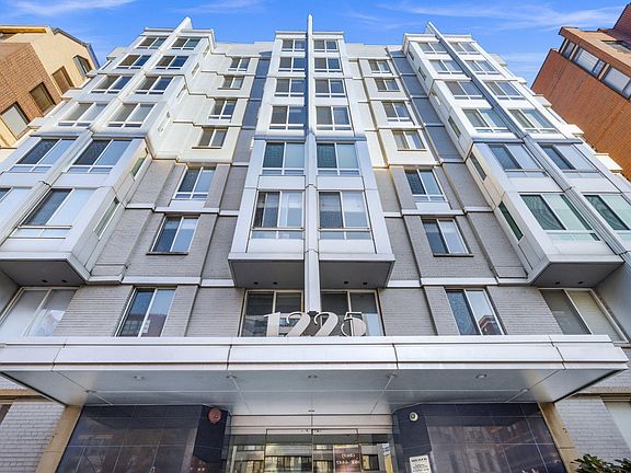 Building - unit is on 6th floor