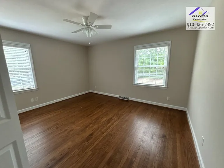 228 Whitney Dr — Photo 12