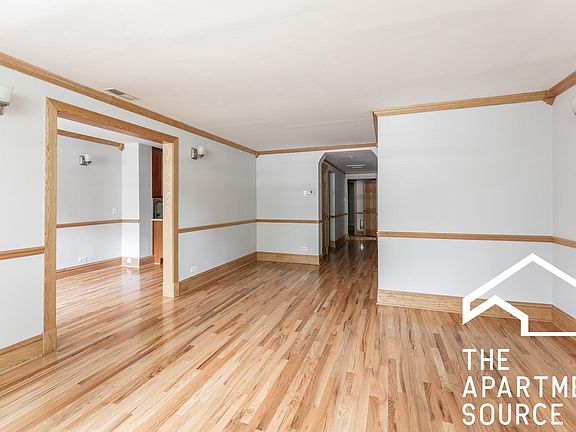 4th image of 1354 W Carmen Ave #G1
