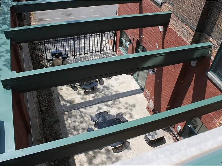 755 N Salina St — Photo 8