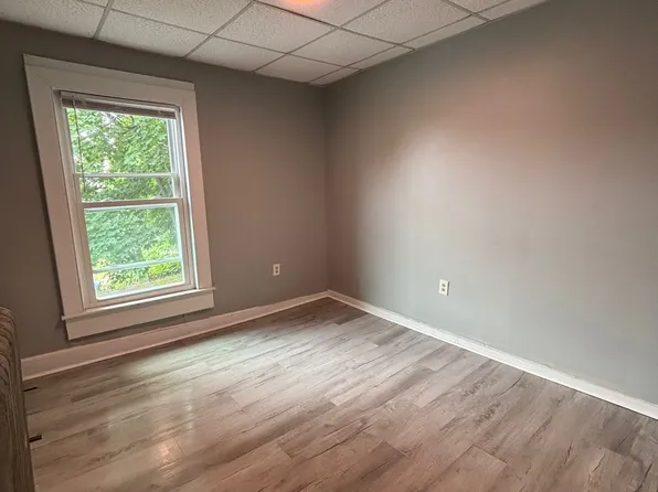 10 Highland Ave, Bangor, ME