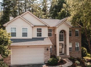 510 Regan Dr, Dundee, IL 60118