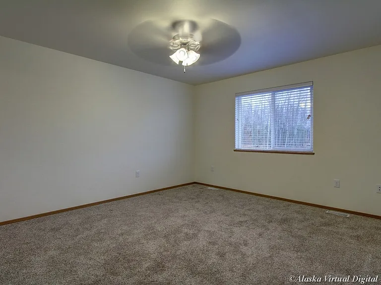 1600-1650 E Kinzi Cir — Photo 44