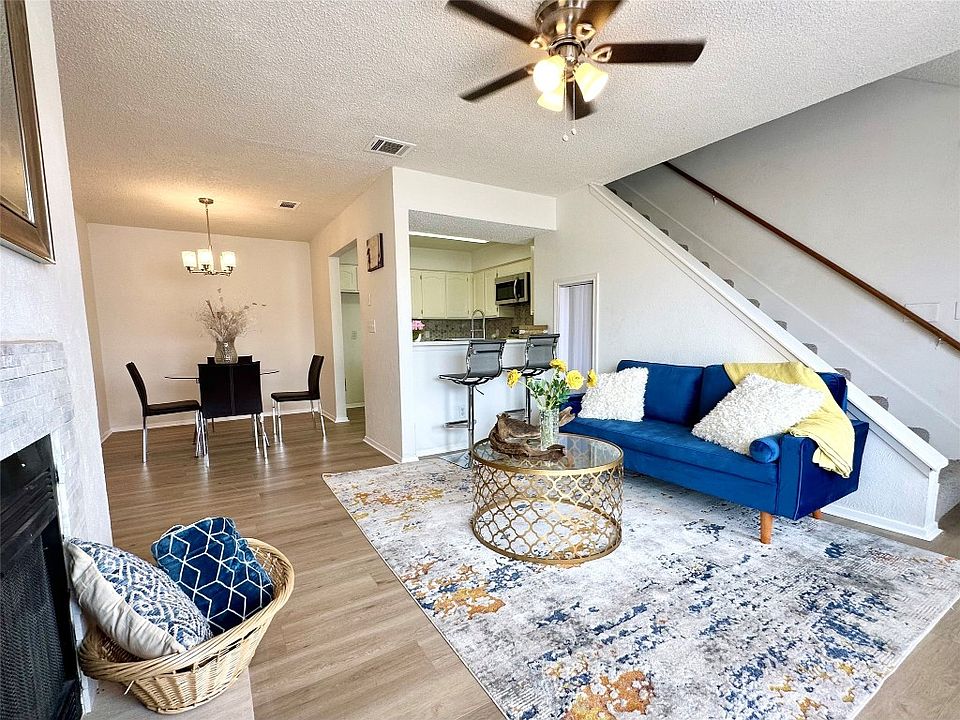 1st image of 3022 Forest Ln #216