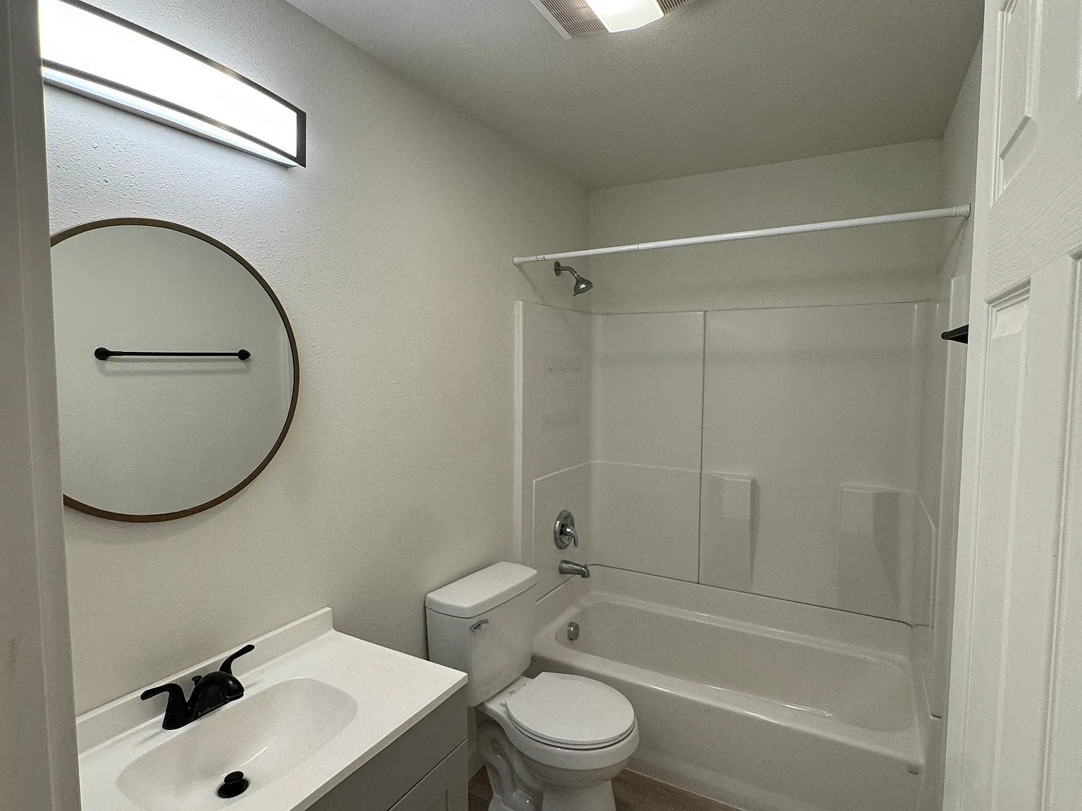 2 bed, 750 sqft, $1,275 — Photo 4