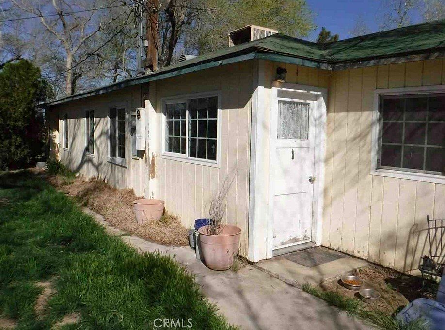 2nd image of 4360 W Avenue B #8