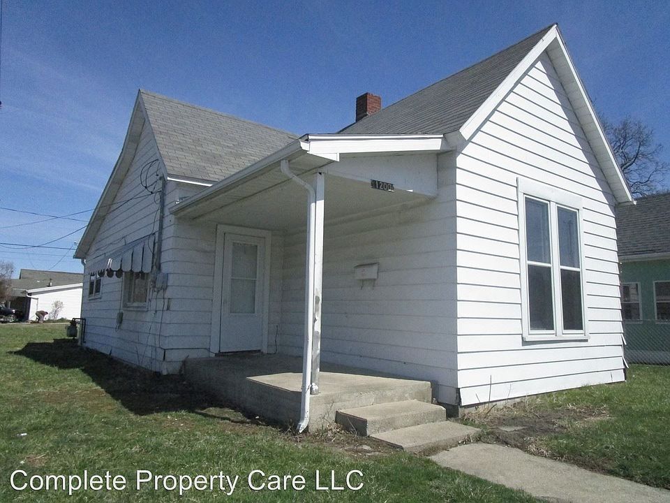 1st image of 1200 E 13th St