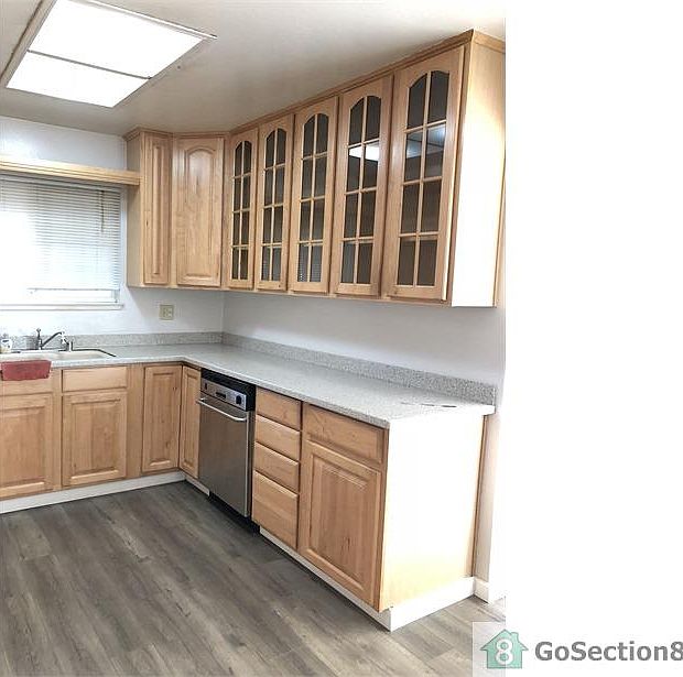 1st image of 2681 Flint Ave