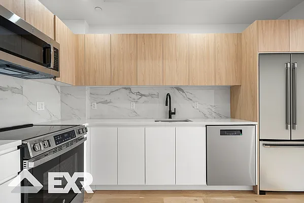 Rented by EXR | media 21