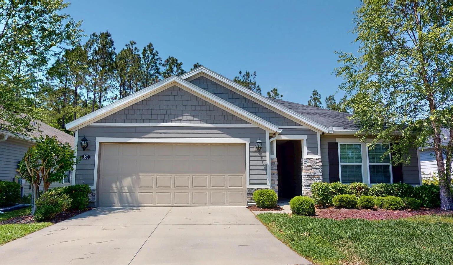 4 bed, 2.0 bath, 1653 sqft, $2,200 — Photo 1