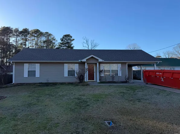 7208 Oxford Dr, White Hall, AR 71602