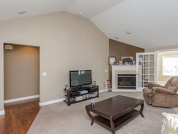 3rd image of 26271 Turnbridge Dr