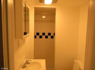 517 N Sycamore St APT 2, Lansing, MI 48933