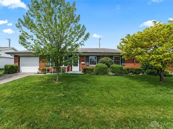 337 N Garber Dr, Tipp City, OH 45371
