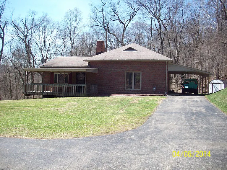 565 Hidden Valley Ln — Photo 1
