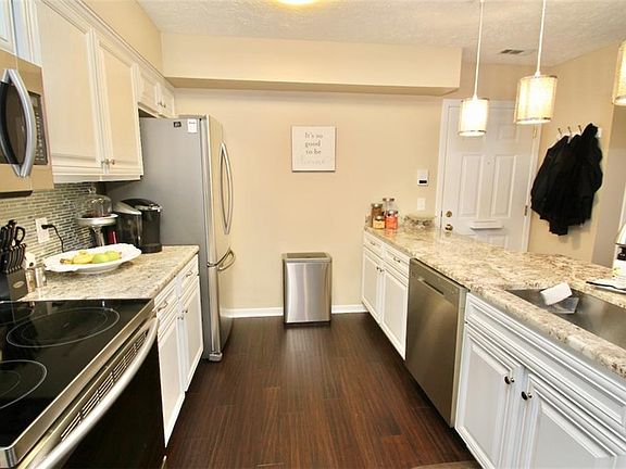 5th image of 8609 Scenicview Dr #N-201